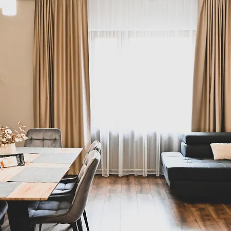 Apartmán Castle - *